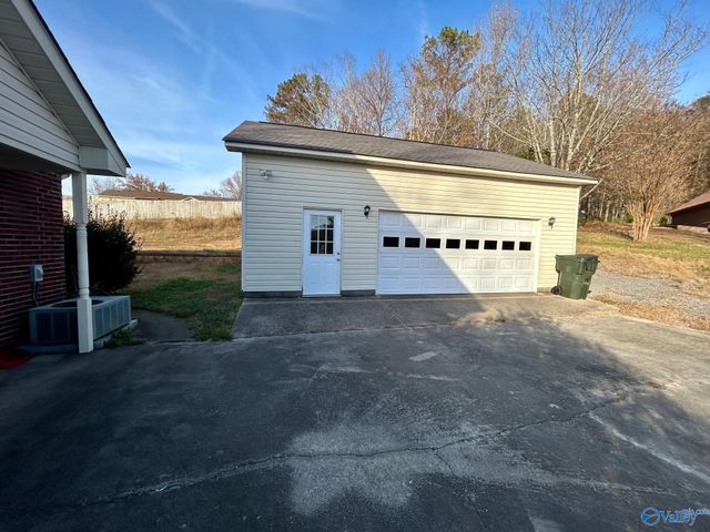 103 Seneca Lane, Gurley, AL 35748