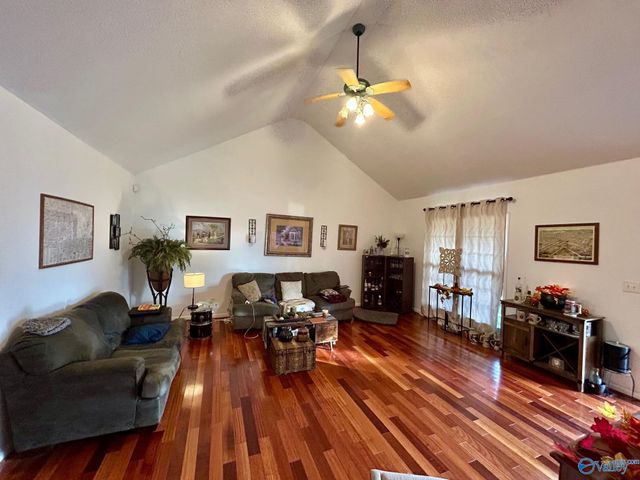 103 Seneca Lane, Gurley, AL 35748