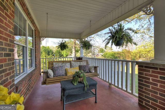 456 Lavista Drive, Blue Ridge, GA 30513