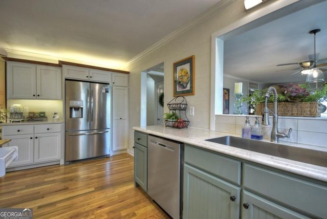 456 Lavista Drive, Blue Ridge, GA 30513