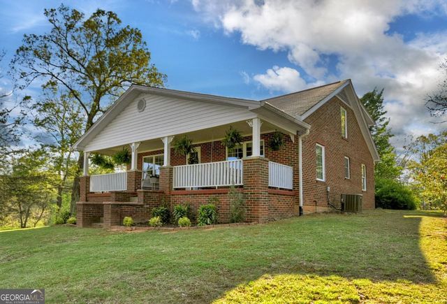 456 Lavista Drive, Blue Ridge, GA 30513
