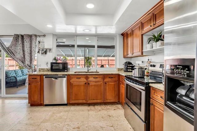 1301 N 74th Ter, Hollywood, FL 33024