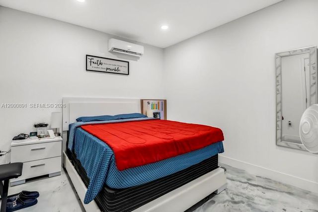 1301 N 74th Ter, Hollywood, FL 33024