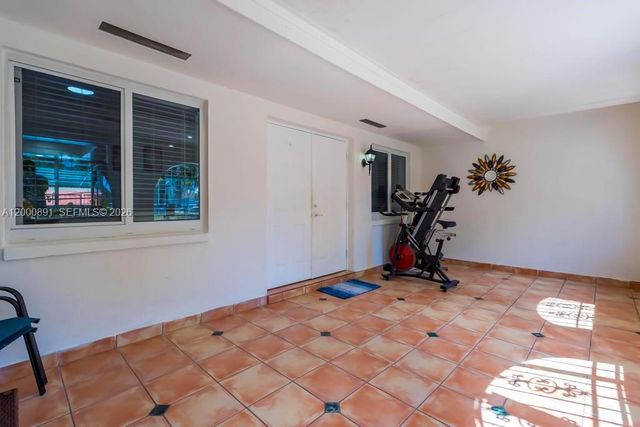 1301 N 74th Ter, Hollywood, FL 33024