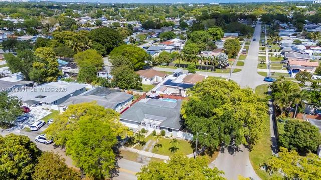 1301 N 74th Ter, Hollywood, FL 33024