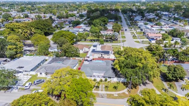 1301 N 74th Ter, Hollywood, FL 33024