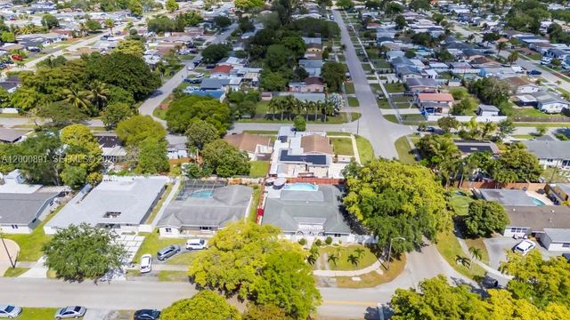 1301 N 74th Ter, Hollywood, FL 33024