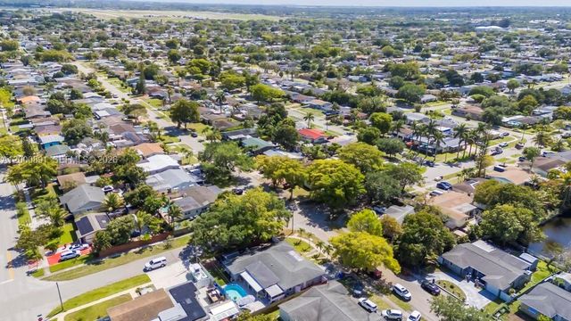 1301 N 74th Ter, Hollywood, FL 33024