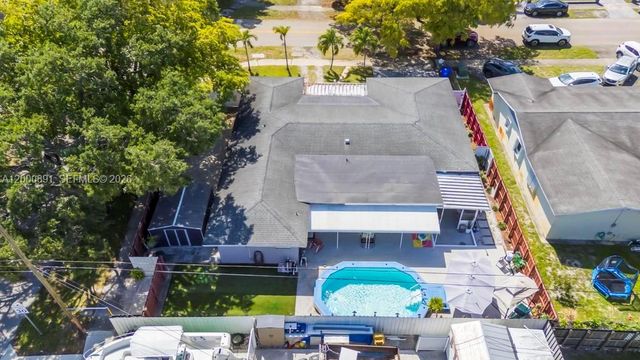 1301 N 74th Ter, Hollywood, FL 33024