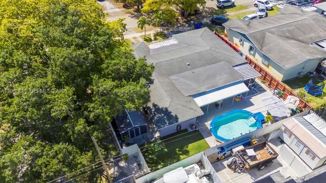 1301 N 74th Ter, Hollywood, FL 33024