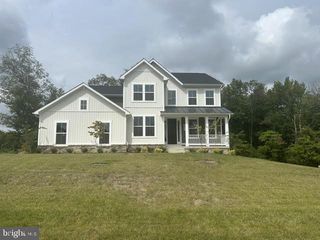 2000 ARAM DR, Accokeek, MD 20607