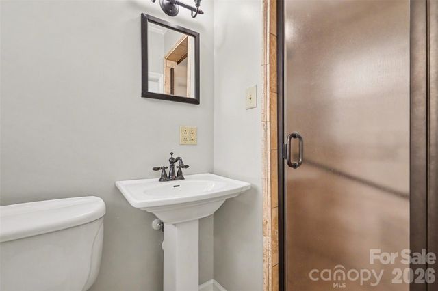 204 Country Club Circle, Shelby, NC 28150