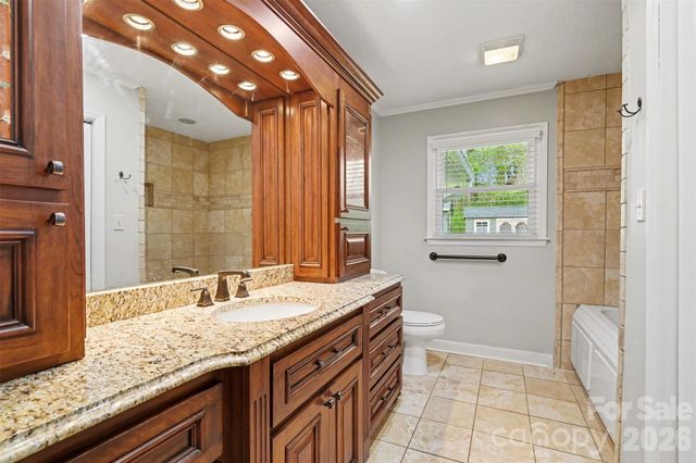 204 Country Club Circle, Shelby, NC 28150