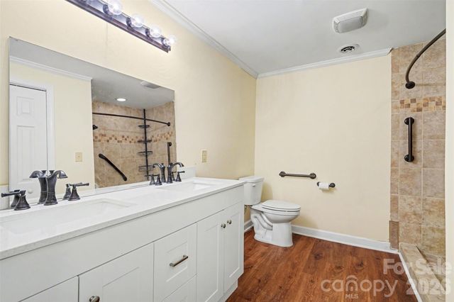 204 Country Club Circle, Shelby, NC 28150