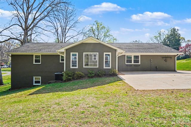 204 Country Club Circle, Shelby, NC 28150