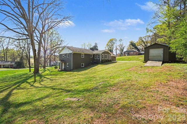 204 Country Club Circle, Shelby, NC 28150