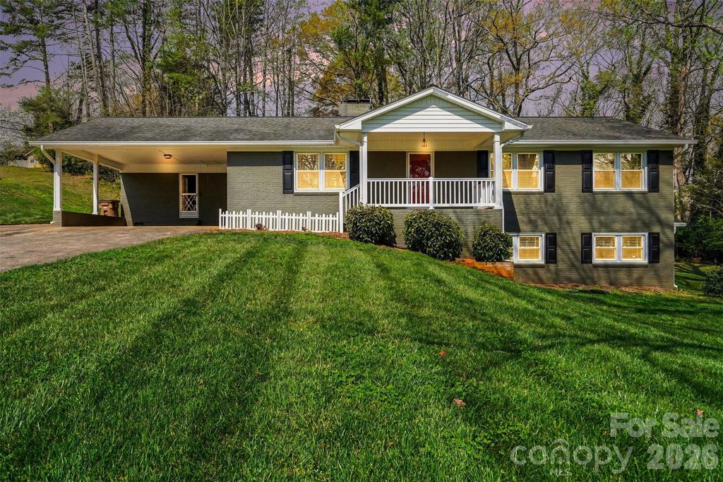 204 Country Club Circle, Shelby, NC 28150