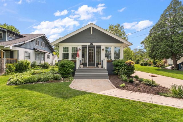 504 S Court Street, Crown Point, IN 46307