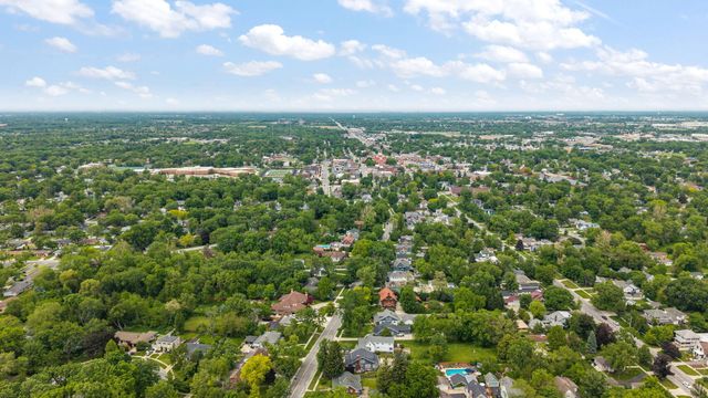 504 S Court Street, Crown Point, IN 46307