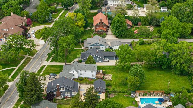 504 S Court Street, Crown Point, IN 46307