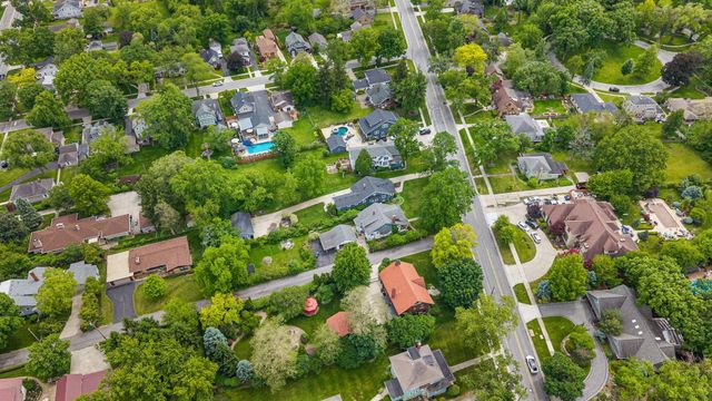 504 S Court Street, Crown Point, IN 46307