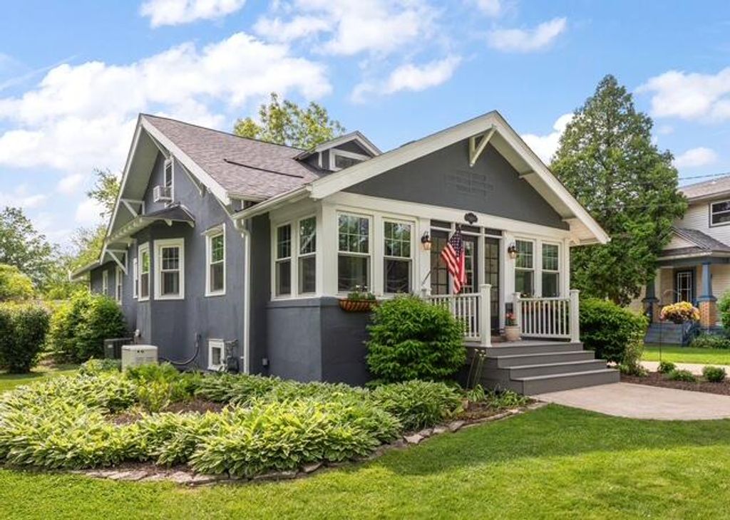 504 S Court Street, Crown Point, IN 46307