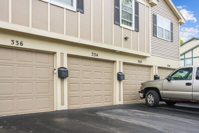 334 Plumwood Court 334, Vernon Hills, IL 60061