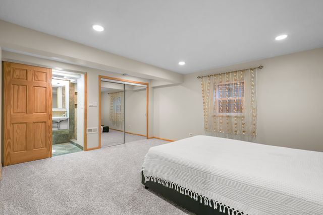 334 Plumwood Court 334, Vernon Hills, IL 60061