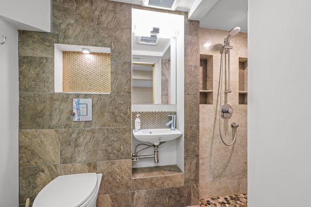 334 Plumwood Court 334, Vernon Hills, IL 60061