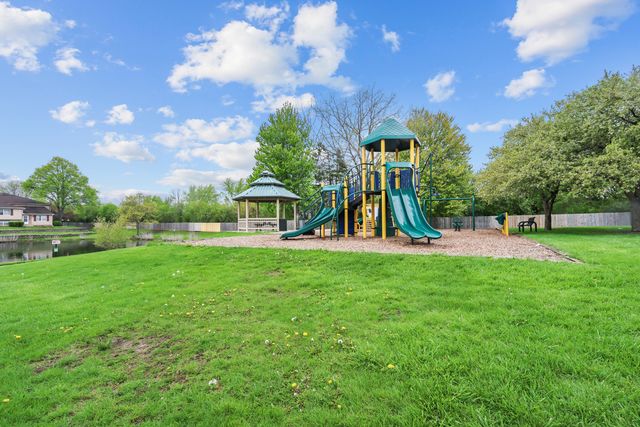 334 Plumwood Court 334, Vernon Hills, IL 60061