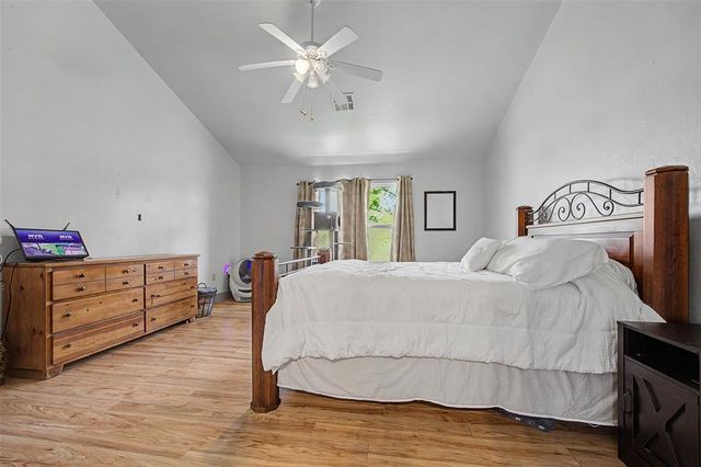 7576 E Maguire Road, Noble, OK 73068