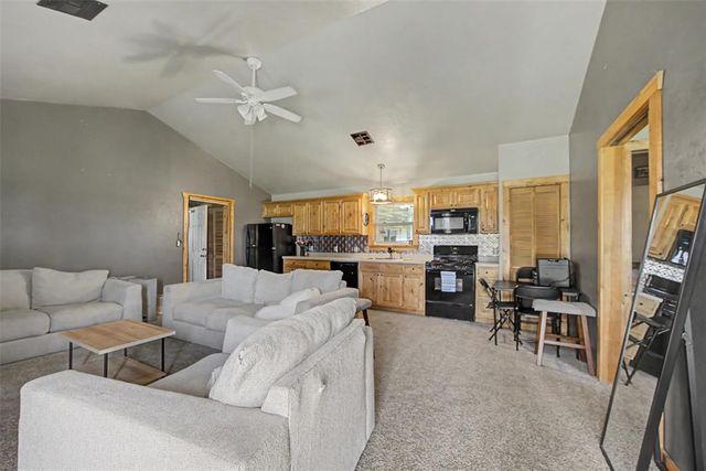 7576 E Maguire Road, Noble, OK 73068