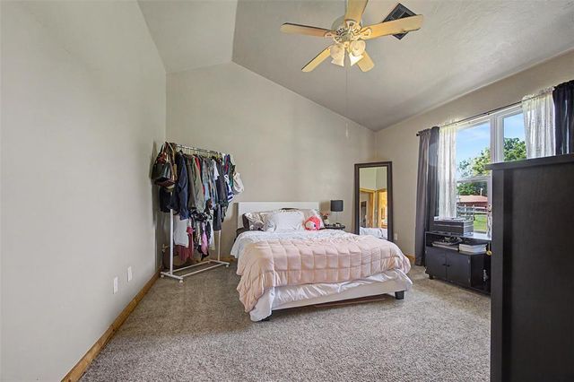 7576 E Maguire Road, Noble, OK 73068