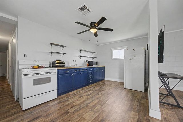 7576 E Maguire Road, Noble, OK 73068