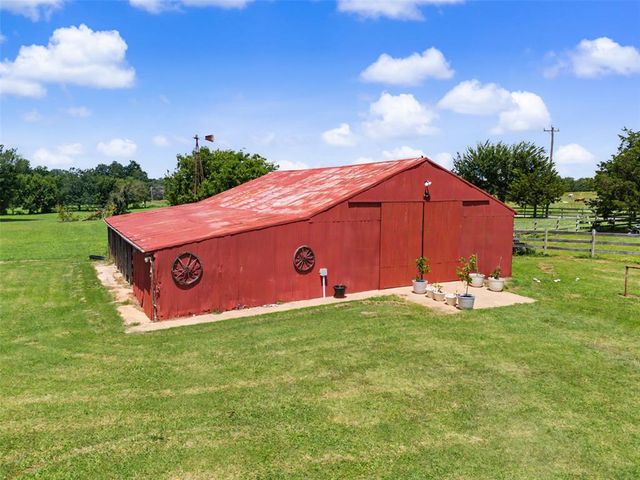 7576 E Maguire Road, Noble, OK 73068
