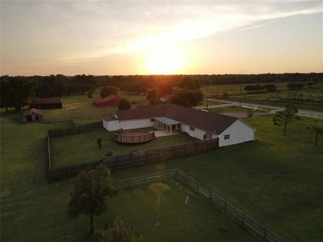 7576 E Maguire Road, Noble, OK 73068