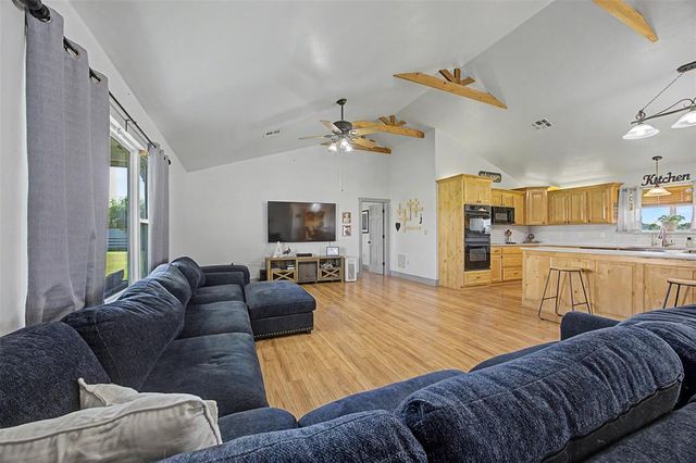 7576 E Maguire Road, Noble, OK 73068