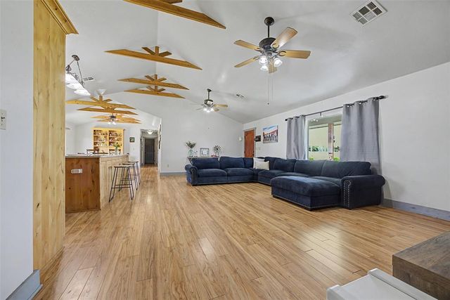 7576 E Maguire Road, Noble, OK 73068