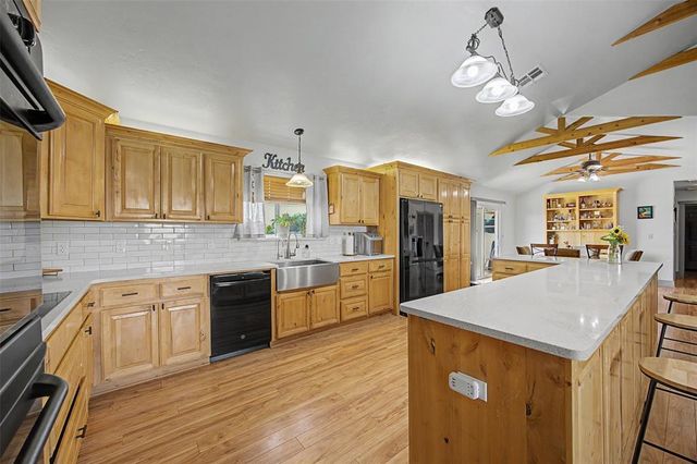 7576 E Maguire Road, Noble, OK 73068
