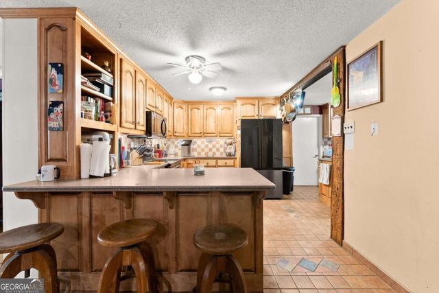 221 Shallowford Drive, Gainesville, GA 30504