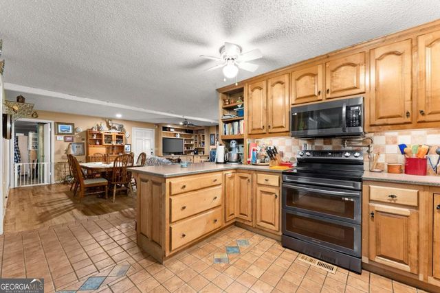 221 Shallowford Drive, Gainesville, GA 30504