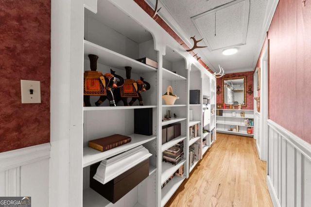 221 Shallowford Drive, Gainesville, GA 30504