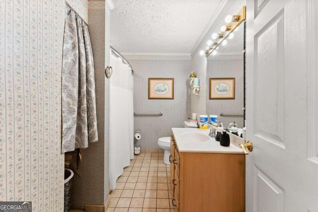 221 Shallowford Drive, Gainesville, GA 30504