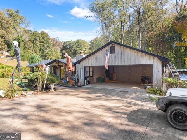 221 Shallowford Drive, Gainesville, GA 30504