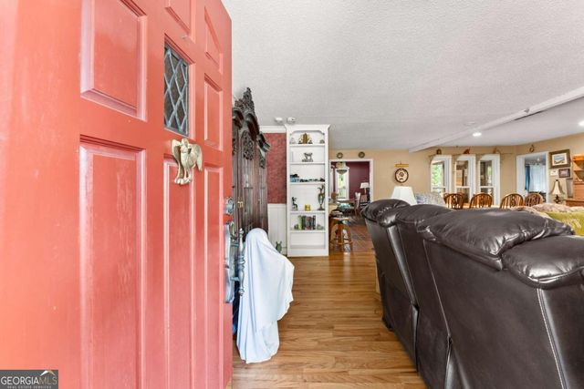 221 Shallowford Drive, Gainesville, GA 30504