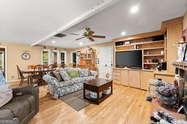 221 Shallowford Drive, Gainesville, GA 30504