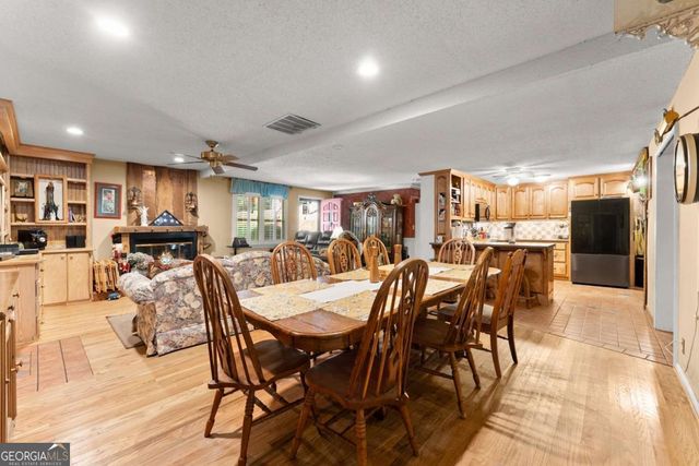 221 Shallowford Drive, Gainesville, GA 30504