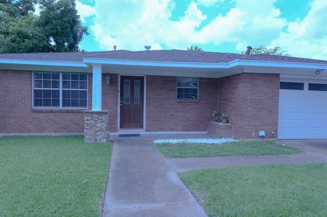7818 Avenue F, Houston, TX 77012