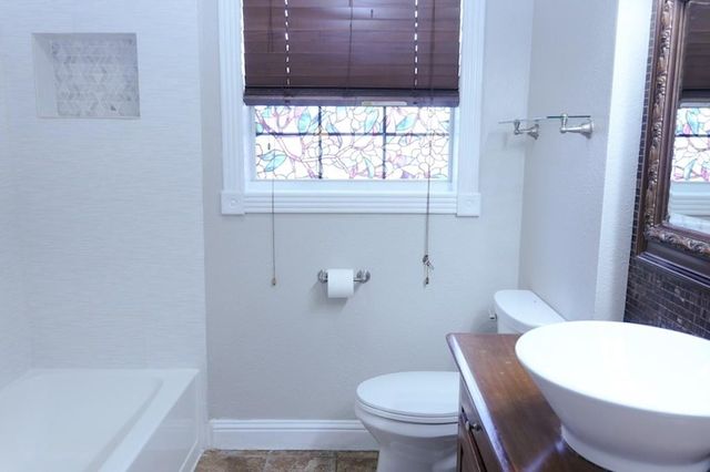 7818 Avenue F, Houston, TX 77012