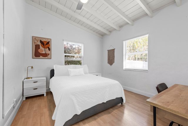 408 NW 29th Street, Wilton Manors, FL 33311